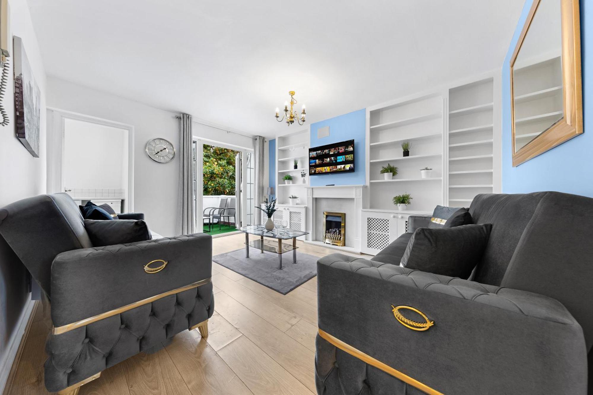 Newly Renovated Kensington 2 Bedroom Apartment With Balcony Near Harrods Sleeps 6, 2 Min Walk From Station London Exterior foto