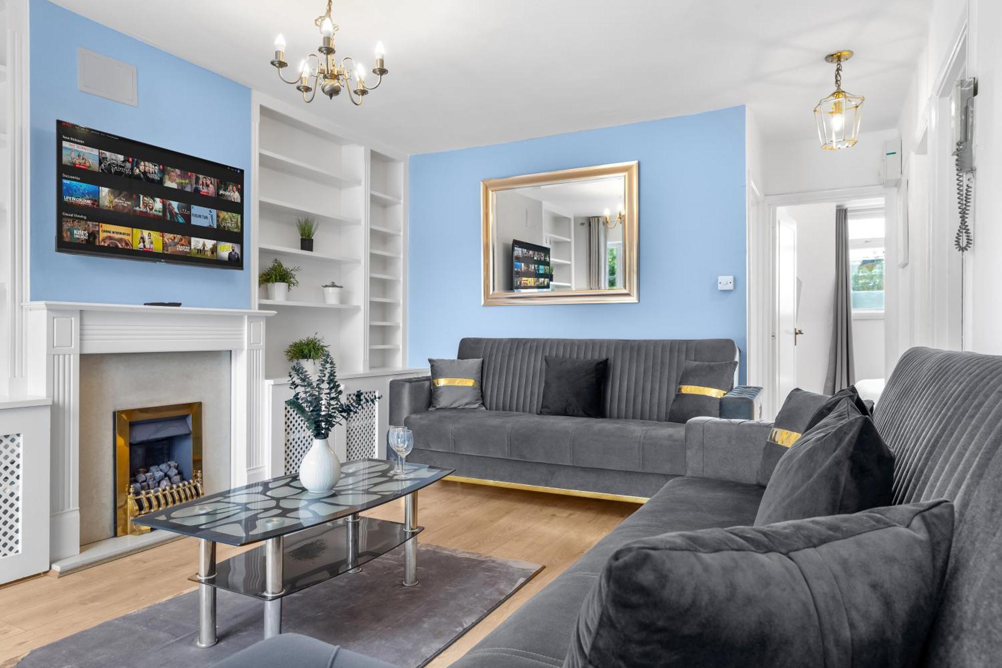 Newly Renovated Kensington 2 Bedroom Apartment With Balcony Near Harrods Sleeps 6, 2 Min Walk From Station London Exterior foto